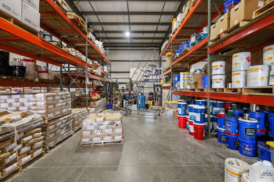 More Photos Of 10000 Miller Dr, Galesburg Service For Lease