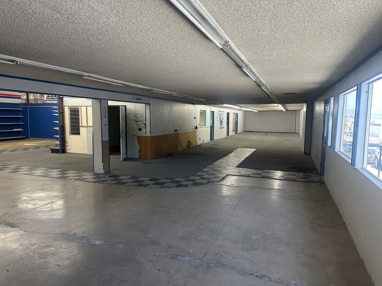 More Photos Of 10809 Prospect Ave, Santee Service For Lease