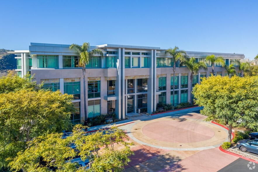 More Photos Of 10945 Vista Sorrento Pky, San Diego Unknown For Lease