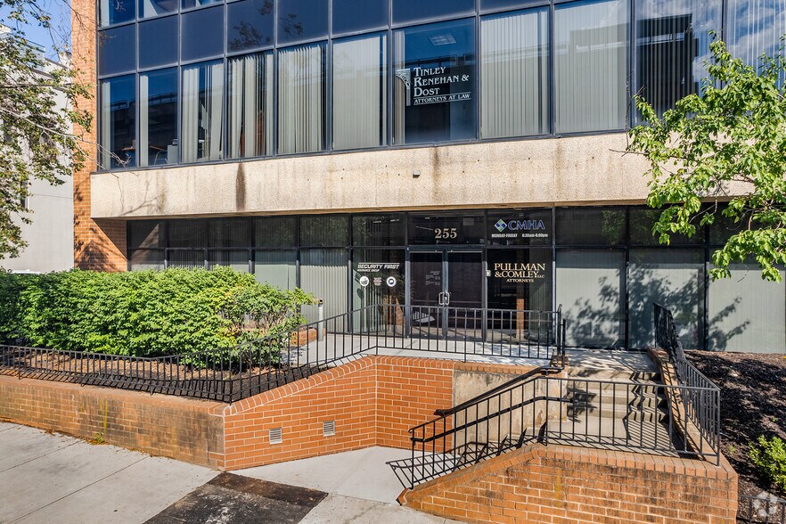 More Photos Of 255 Bank St, Waterbury Office For Sale
