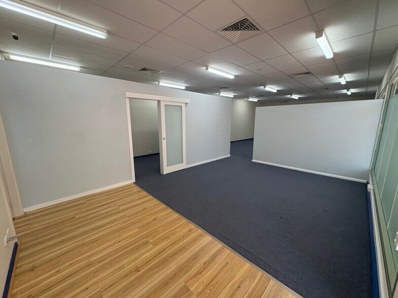 More Photos Of 158 Auburn St, Goulburn Office For Lease