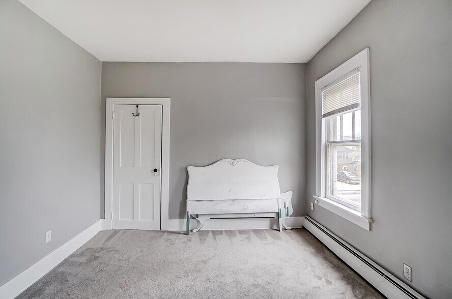 More Photos Of 140 W Front St, Perrysburg Office For Sale