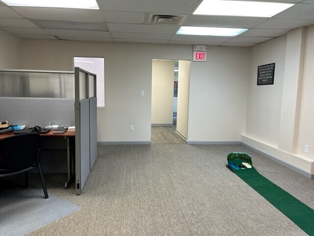 More Photos Of 608 E McMurray Rd, McMurray Medical For Lease