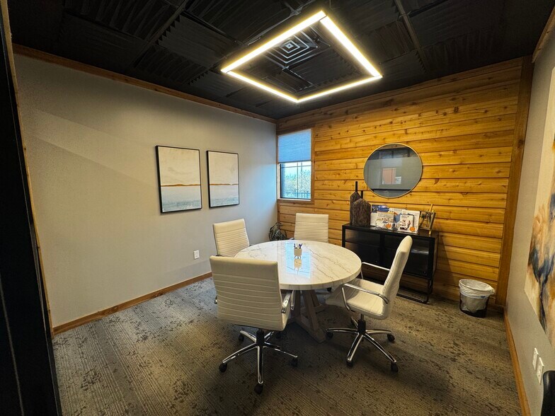 More Photos Of 560 E Interstate 30, Rockwall Restaurant For Lease