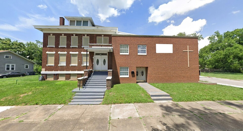 Primary Photo Of 722 Waggoner Ave, Evansville Religious Facility For Sale