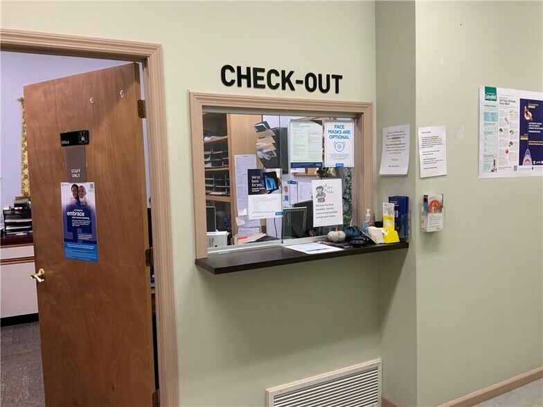 More Photos Of 28 Church St, Alfred Medical For Sale