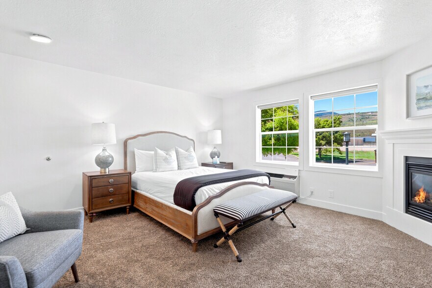 More Photos Of 40 Christa Circle cir, Garden City Specialty For Sale