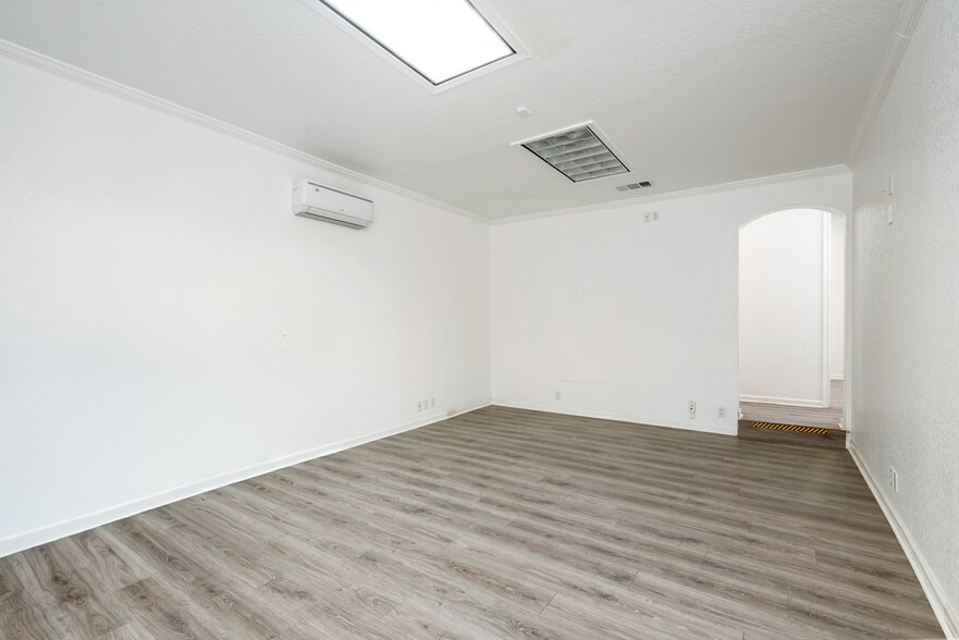 More Photos Of 3109 N St Marys St, San Antonio Office For Lease