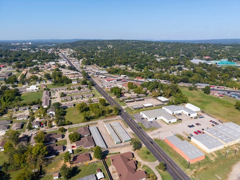 More Photos Of 2510 Kibler Rd, Van Buren Self Storage For Sale