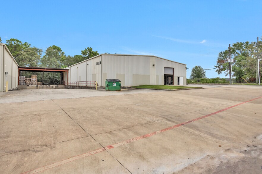 More Photos Of 1207 N Fm 3083 Rd, Conroe Distribution For Sale