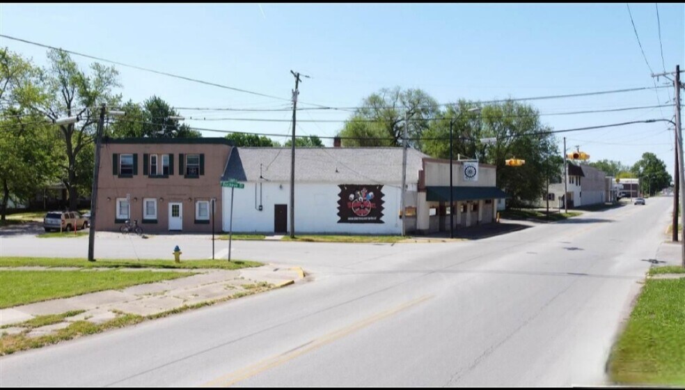 More Photos Of 1145 Lafayette Ave, Terre Haute Restaurant For Sale