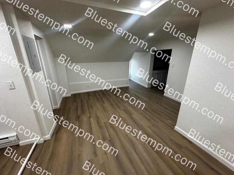 More Photos Of 1115 Felix St, Saint Joseph Apartments For Sale