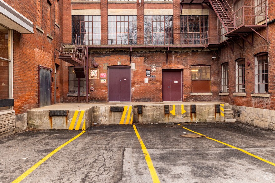 More Photos Of 630-644 Rue De Courcelle, Montréal Office For Lease