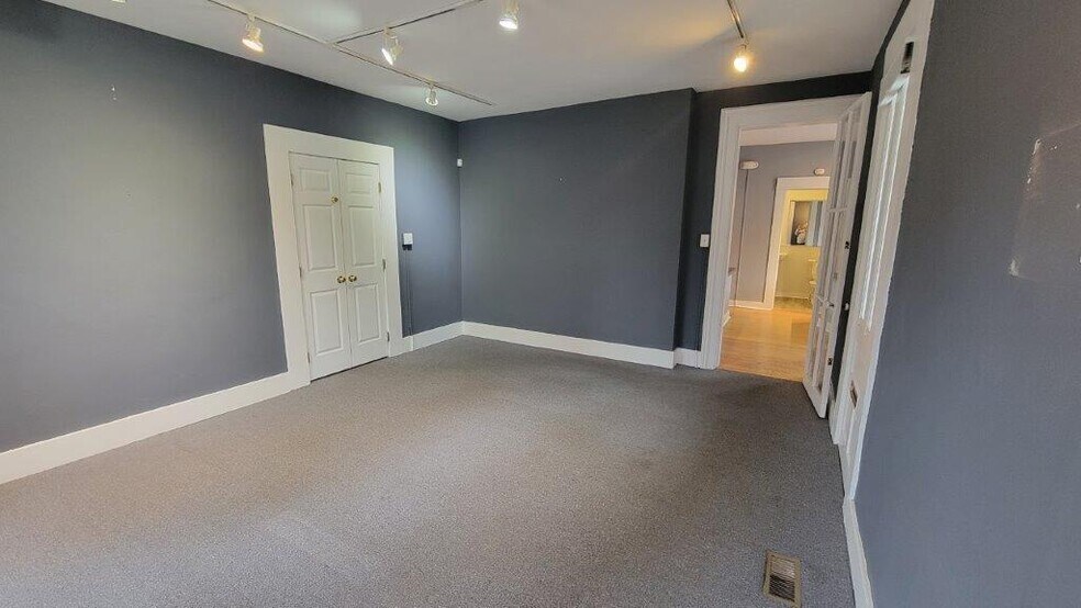 More Photos Of 226 E 6th St, Dayton Office Residential For Lease
