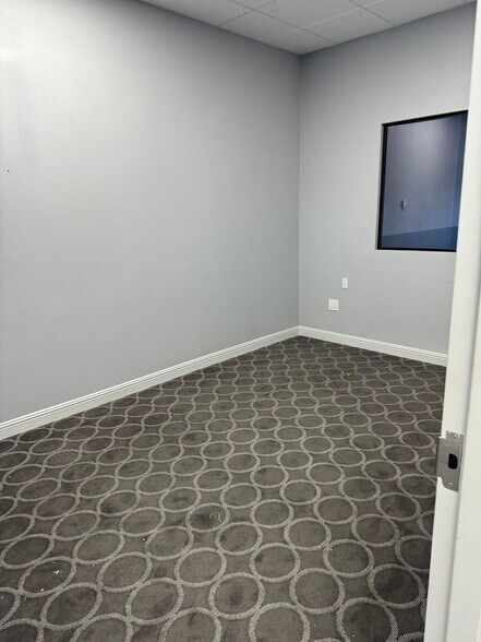 More Photos Of 4849 Cochise St, Carson City Storefront For Lease