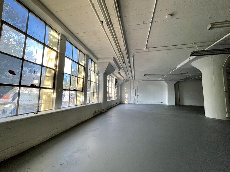 More Photos Of 1114 S Los Angeles St, Los Angeles Warehouse For Sale