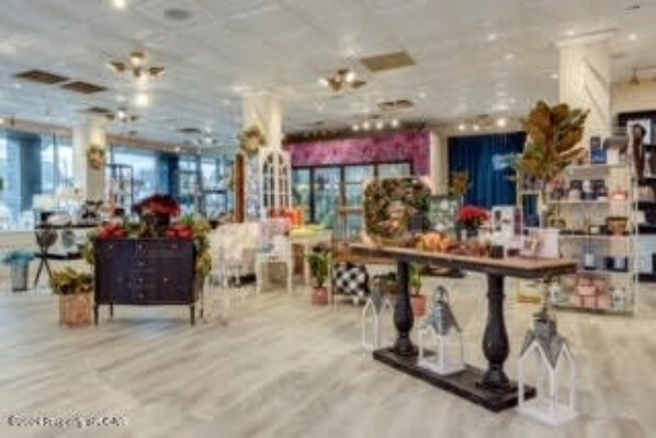 More Photos Of 447 Market St, Kingston Freestanding For Sale