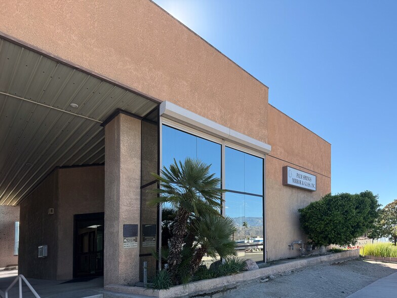 Primary Photo Of 34040 Date Palm Dr, Cathedral City Storefront Retail Office For Lease