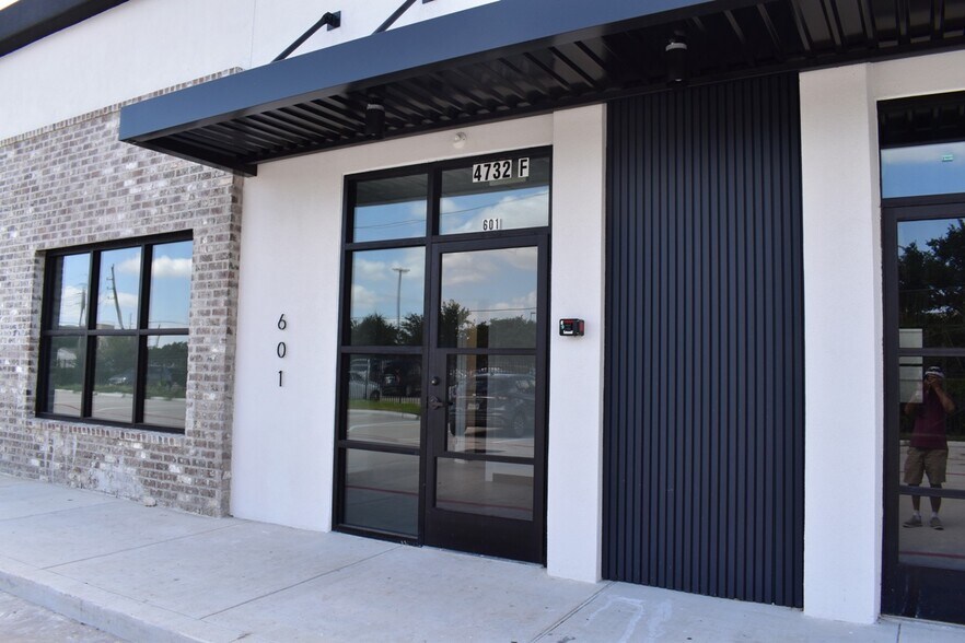 More Photos Of 4732 Sugar Grove Blvd, Stafford Medical For Lease