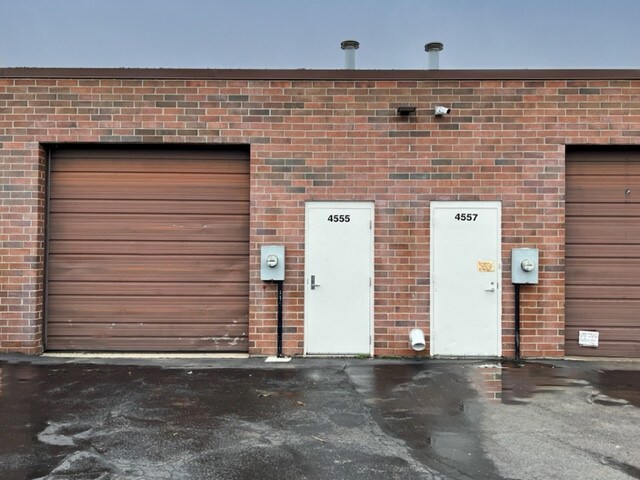 More Photos Of 4511-4569 Prime Pky, Mchenry Warehouse For Lease