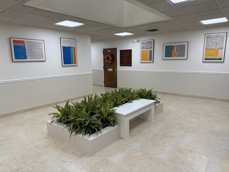 More Photos Of 1860 Forest Hill Blvd, West Palm Beach Unknown For Lease