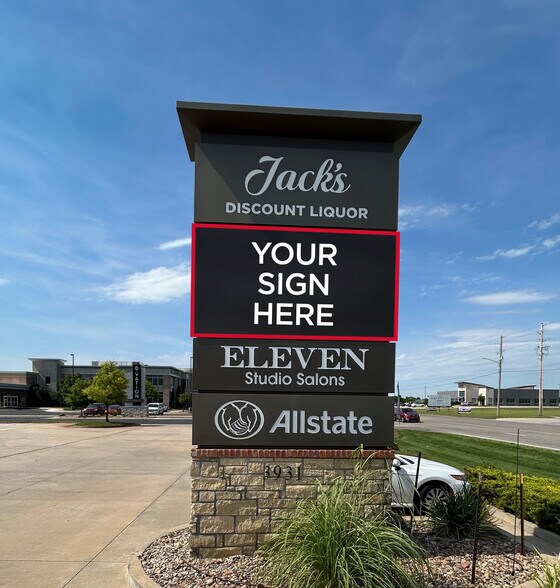 More Photos Of 3931 N Ridge Rd, Wichita Storefront Retail Office For Lease