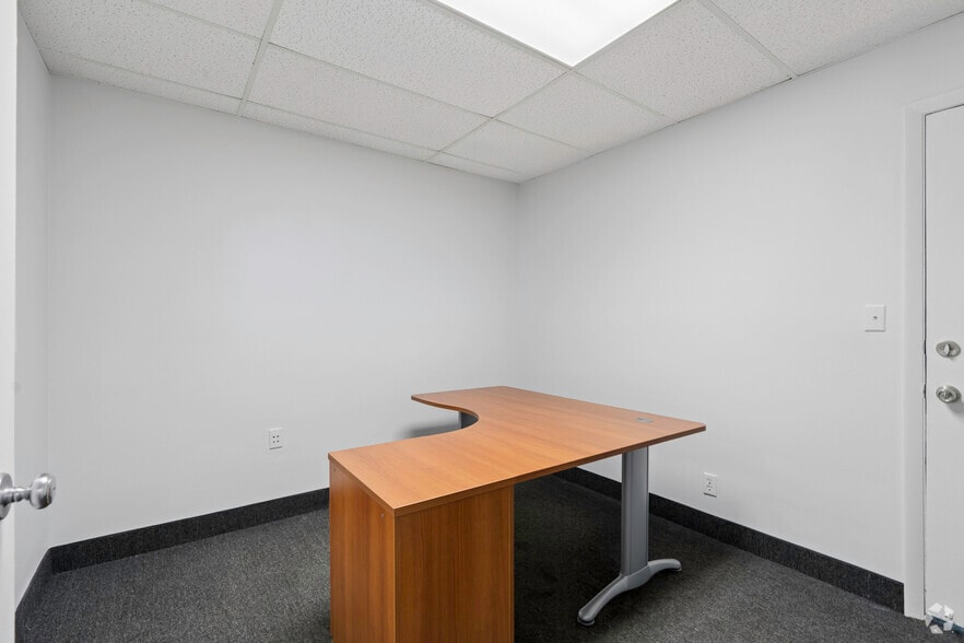 More Photos Of 2020 W McNab Rd, Fort Lauderdale Unknown For Lease