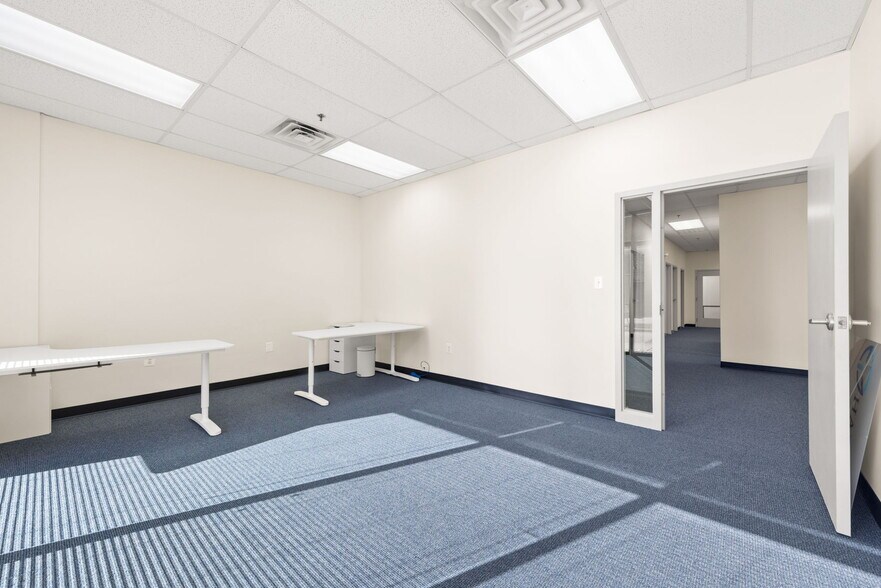 More Photos Of 3619 Richmond Hwy, Stafford Light Distribution For Lease