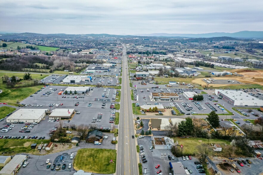 More Photos Of 3006 S Main St, Harrisonburg Storefront Retail Office For Sale