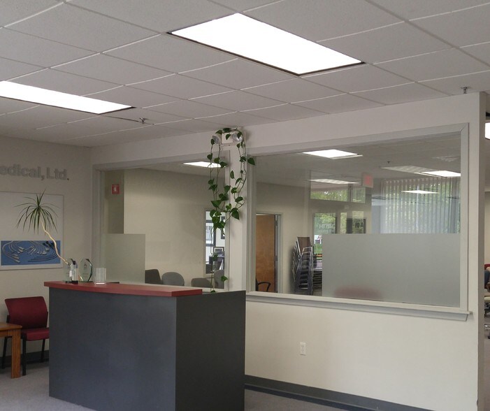 More Photos Of 10 Fairfield Blvd, Wallingford Office For Sale