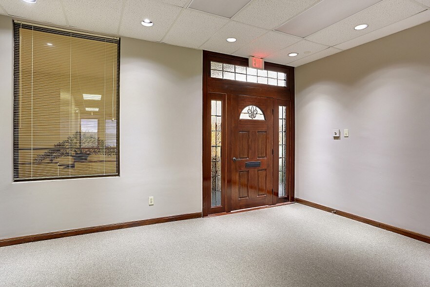 More Photos Of 824 Elmwood Park Blvd, Harahan Medical For Lease