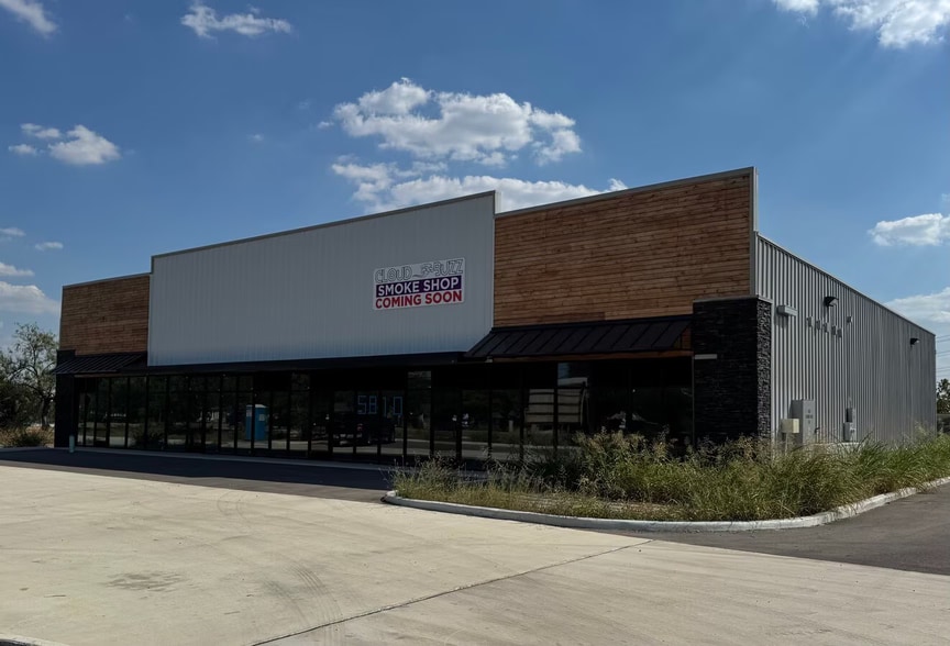 Primary Photo Of Medina Base Road, San Antonio Freestanding For Lease