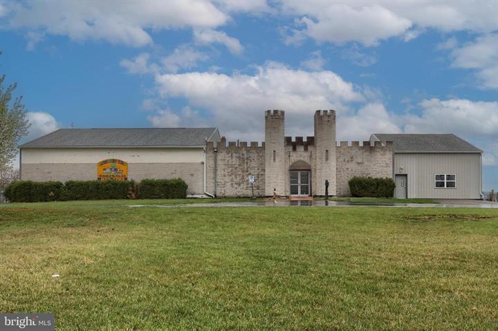Primary Photo Of 1963 Oberlin Rd, Harrisburg Warehouse For Sale