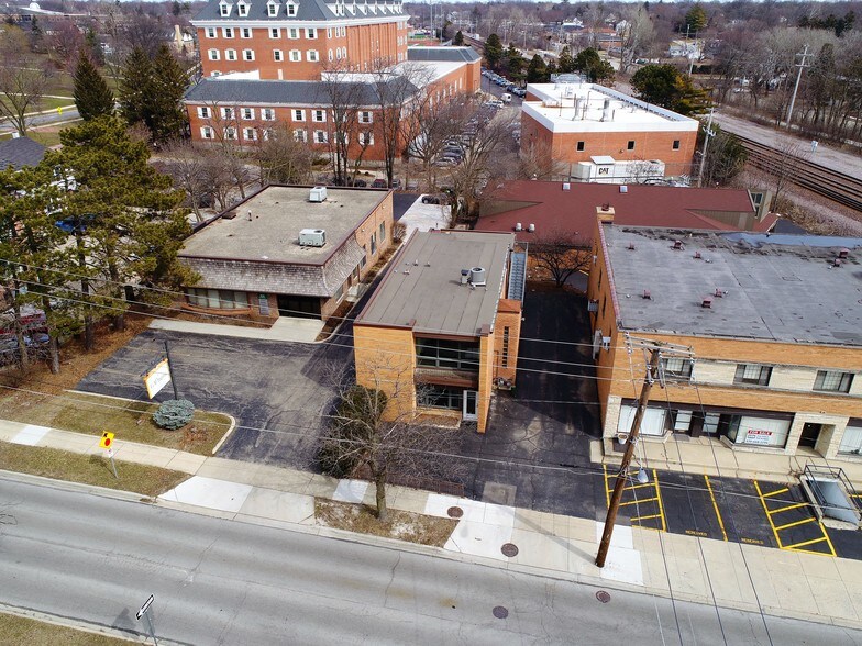 More Photos Of 175 N Washington St, Wheaton Office Residential For Sale