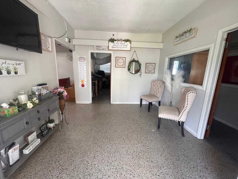 More Photos Of 11723 Marjory Ave, Tampa Specialty For Sale