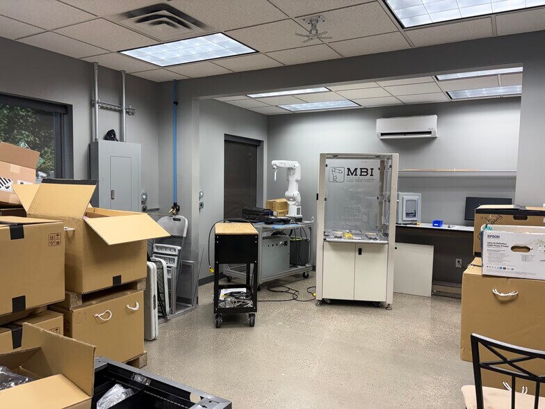More Photos Of 4705 Clyde Park Ave SW, Grand Rapids Office For Sale