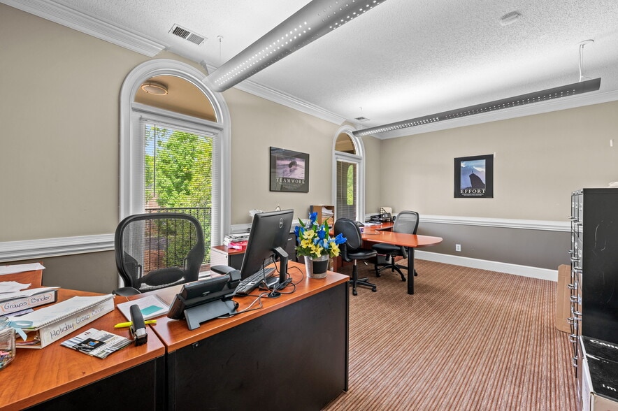 More Photos Of 1348 Matthews Township Pky, Matthews Office For Sale