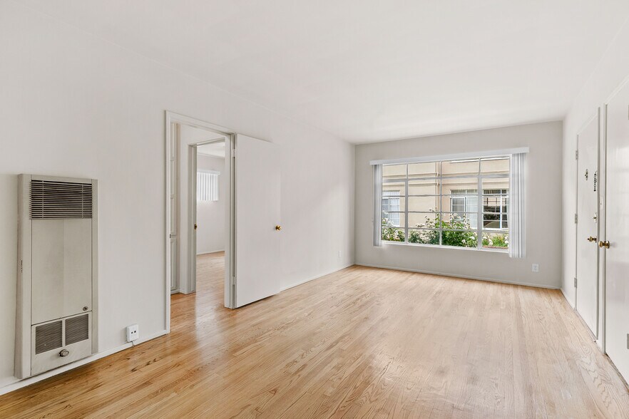 More Photos Of 123-129 N Jackson St, Glendale Apartments For Sale