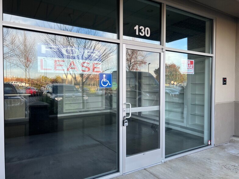 More Photos Of 960-961 Dana Dr, Redding Storefront Retail Office For Lease