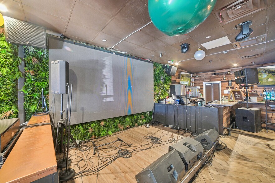 More Photos Of 487-489 21st Ave, Paterson Bar For Sale