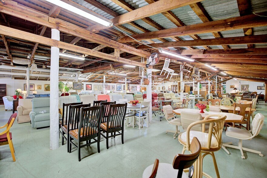 More Photos Of 2815 State Road 17 S, Avon Park Light Distribution For Sale