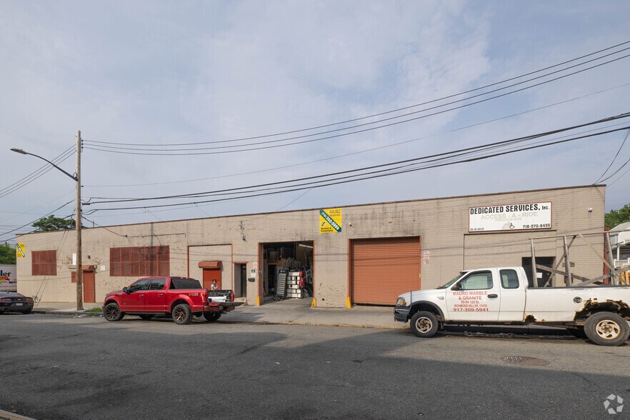 More Photos Of 89-48 129th St, Richmond Hill Warehouse For Lease