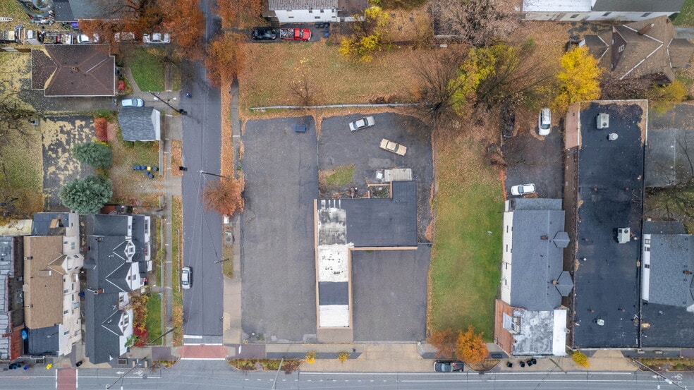 More Photos Of 5703 Fleet Ave, Cleveland Auto Repair For Sale