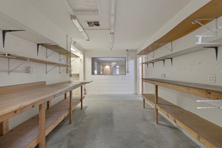 More Photos Of 377 Highway 40 W, Inglis Flex For Sale