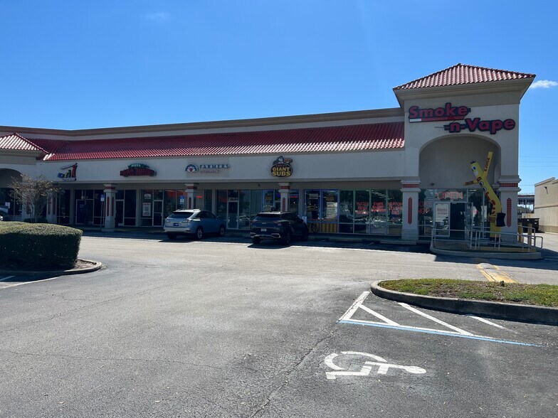 More Photos Of 10730-10750 Atlantic Blvd, Jacksonville Unknown For Lease