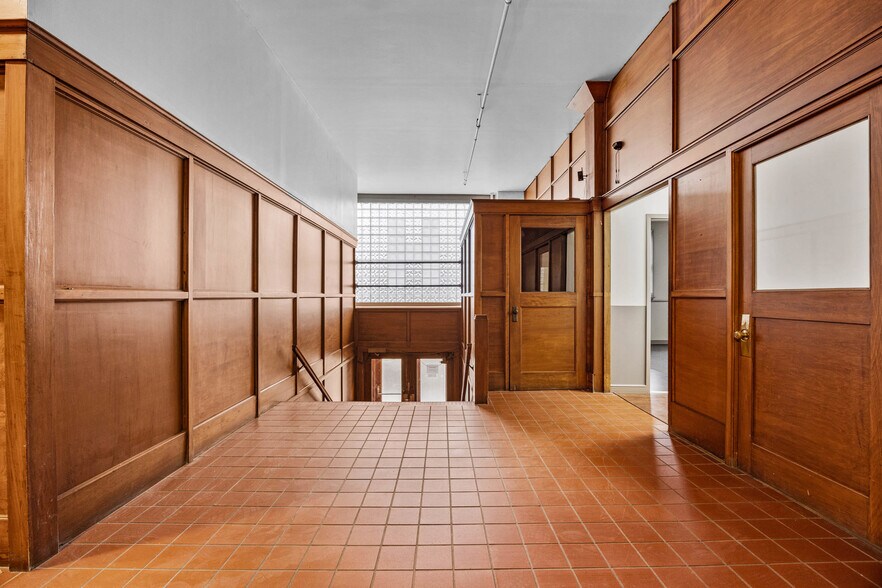 More Photos Of 39-49 St Bridgets Dr, Rochester Manufacturing For Lease