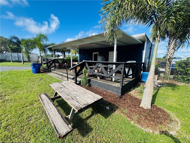More Photos Of 6750-6770 Us Highway 27 N, Sebring Office For Sale