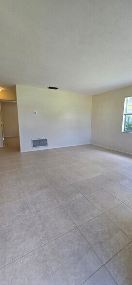 More Photos Of 3404 Dahlia Pl, Largo Apartments For Sale