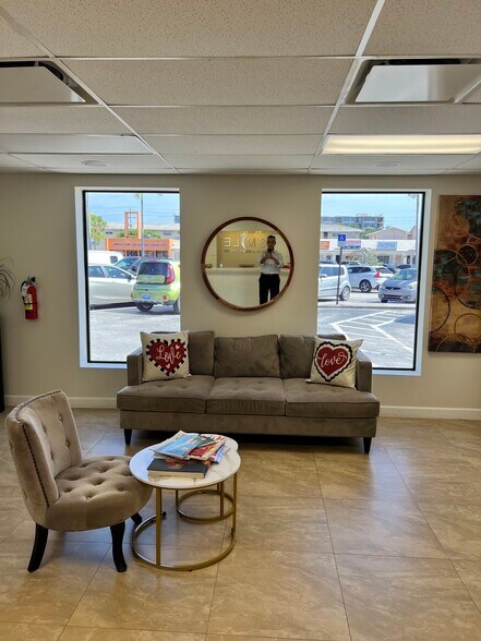 More Photos Of 3035 E Commercial Blvd, Fort Lauderdale Medical For Sale