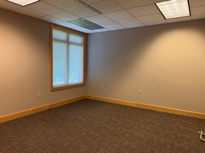 More Photos Of 8500 Greenway Blvd, Middleton Office For Lease